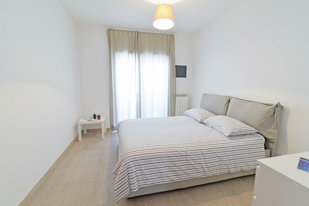 Casa Roberta Bed & Breakfast โมโนโปลี ภายนอก รูปภาพ