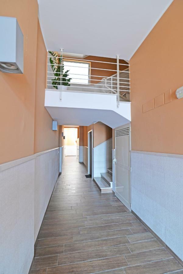 Casa Roberta Bed & Breakfast โมโนโปลี ภายนอก รูปภาพ