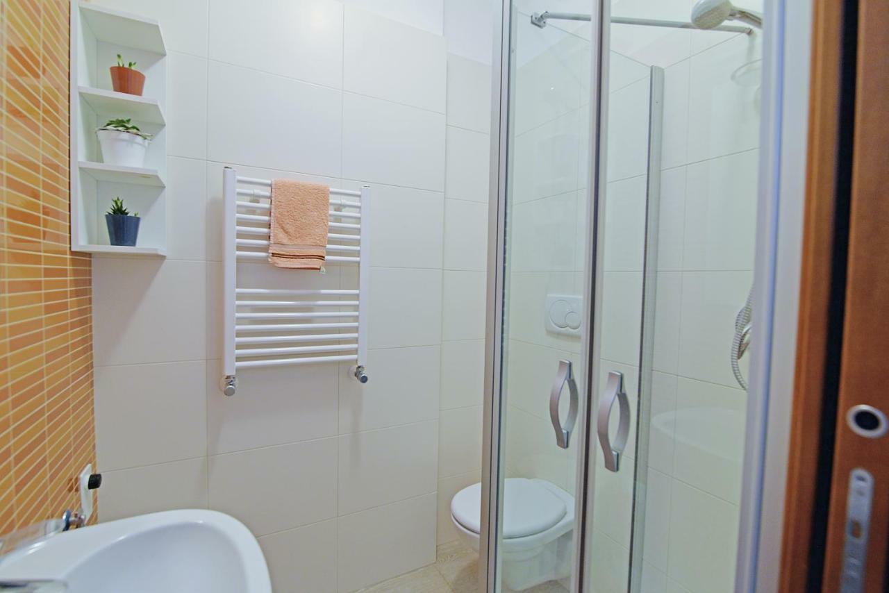 Casa Roberta Bed & Breakfast โมโนโปลี ภายนอก รูปภาพ