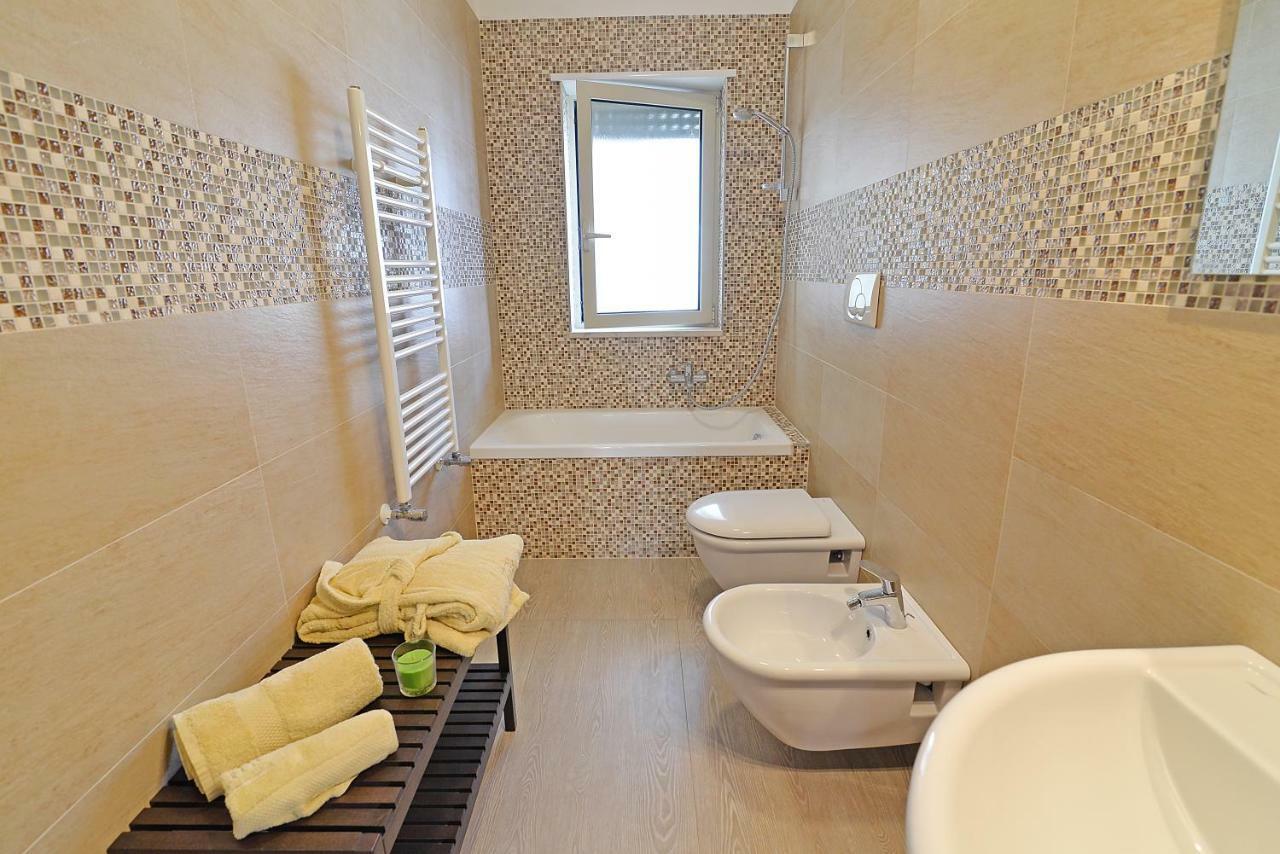 Casa Roberta Bed & Breakfast โมโนโปลี ภายนอก รูปภาพ